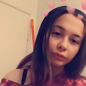 Meet your Posher, Adrienna